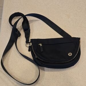 Lululemon mini crossbody bag